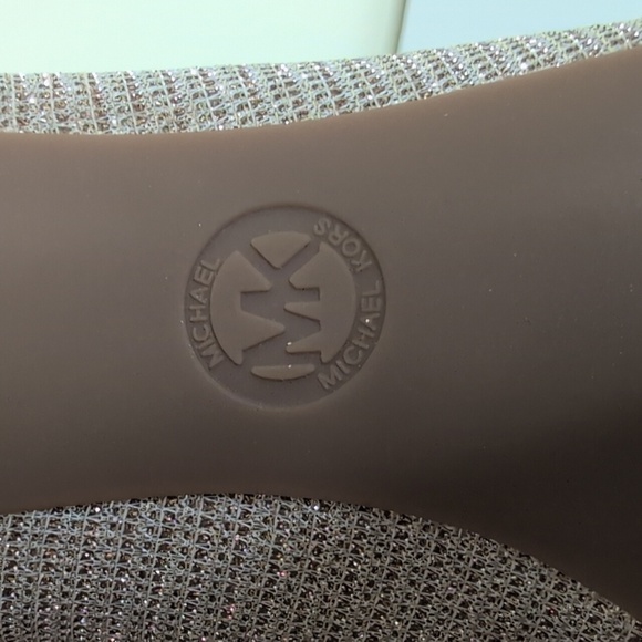 Michael Kors 7.5 Alina Flex Pump Pale Gold Glitter Chain Mesh Heels, NEW - Picture 10 of 11